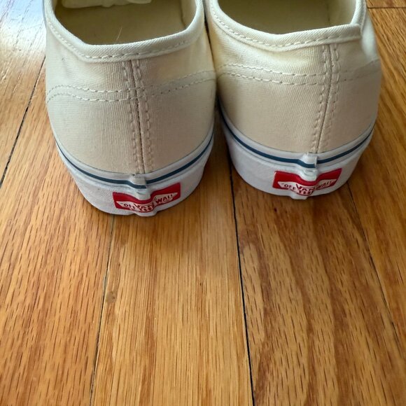 Vans Authentic Lace Up Shoe Size Women's Size 9.5 - Picture 7 of 8